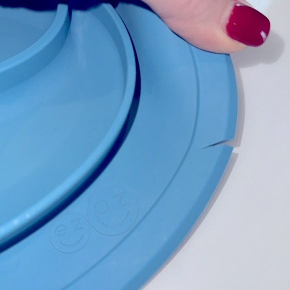 ez pz Mini Mat (6+ months) Suction Plate & Tiny Cup (4+ months) Blue - Picture 3 of 8